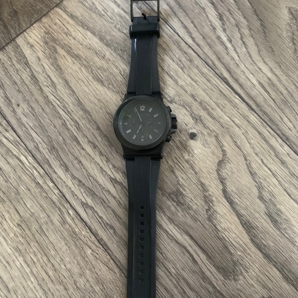 ✨MICHAEL KORS Black✨ - Picture 2 of 4